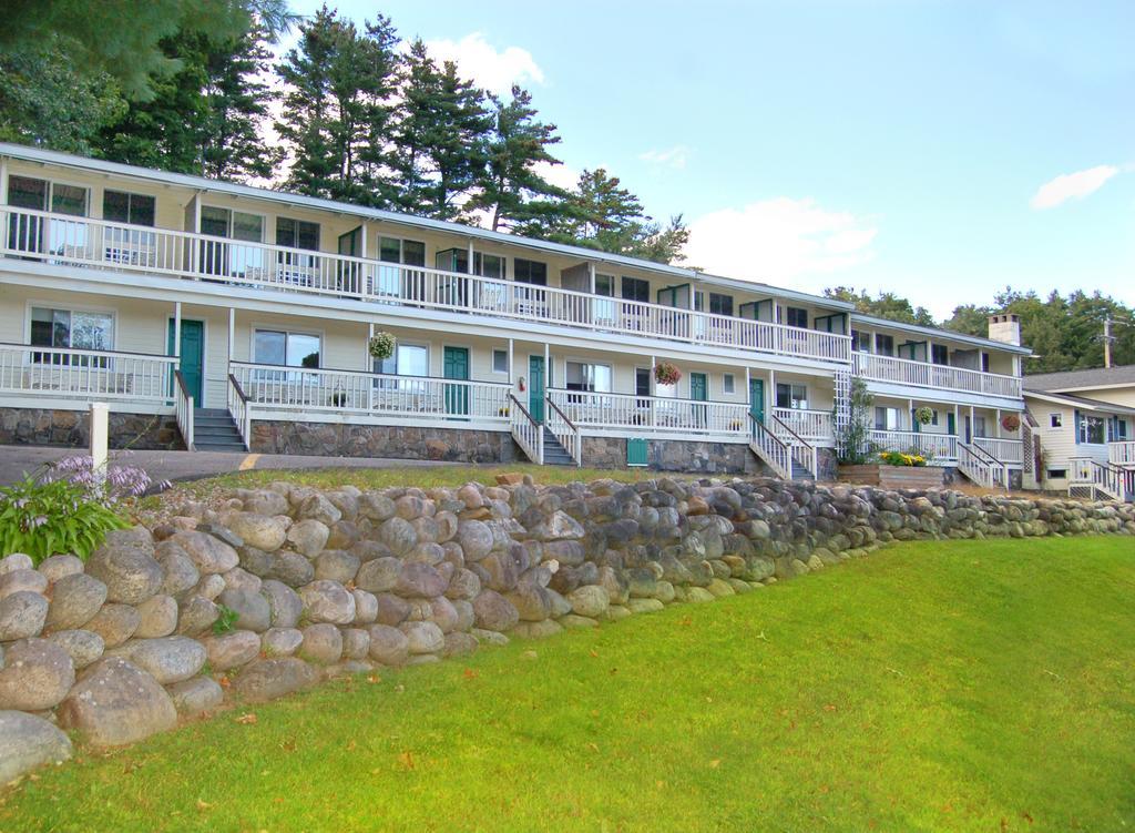 Inn On The Hill Lake George Exterior photo