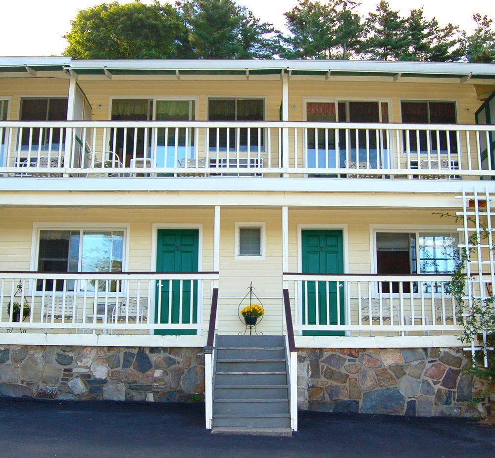 Inn On The Hill Lake George Exterior photo