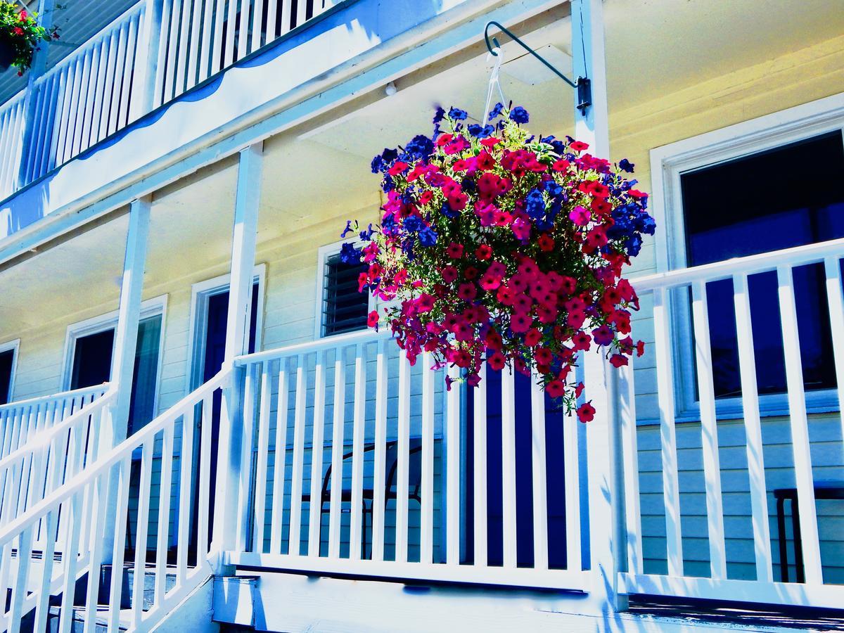 Inn On The Hill Lake George Exterior photo